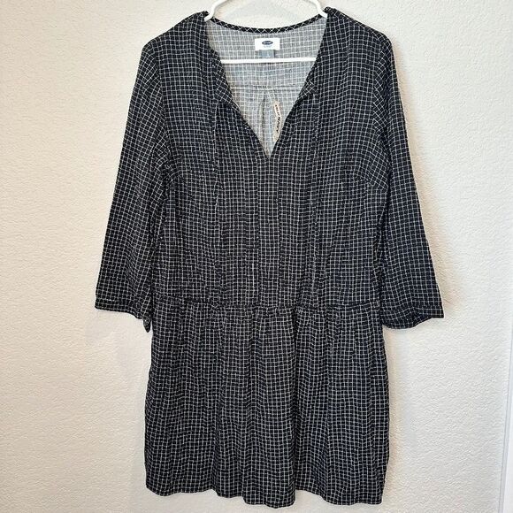 NWT Old Navy Black & White Windowpane Split Neck Loose Mini Dress - Size LP - Picture 1 of 6